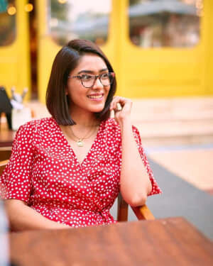 Mrunal Thakur Latest Photos | Picture 1798094