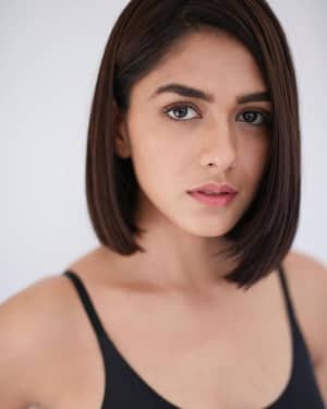 Mrunal Thakur Latest Photos | Picture 1798085