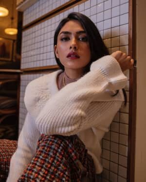 Mrunal Thakur Latest Photos | Picture 1798159