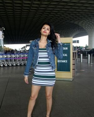 Sonali Raut - Photos: Celebs Spotted At Airport | Picture 1837286
