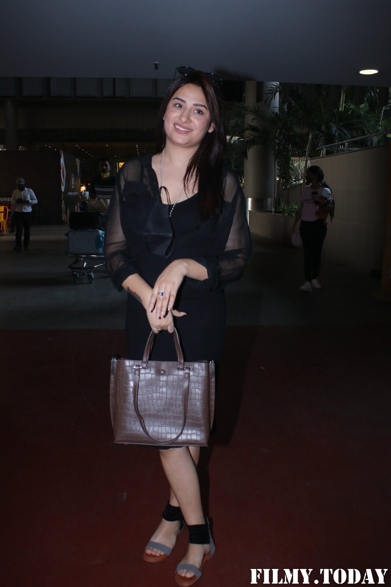Mahira Sharma - Photos: Celebs Spotted At Airport | Picture 1837348