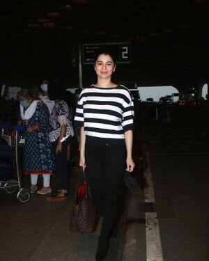 Kainaat Arora - Photos: Celebs Spotted At Airport | Picture 1838218