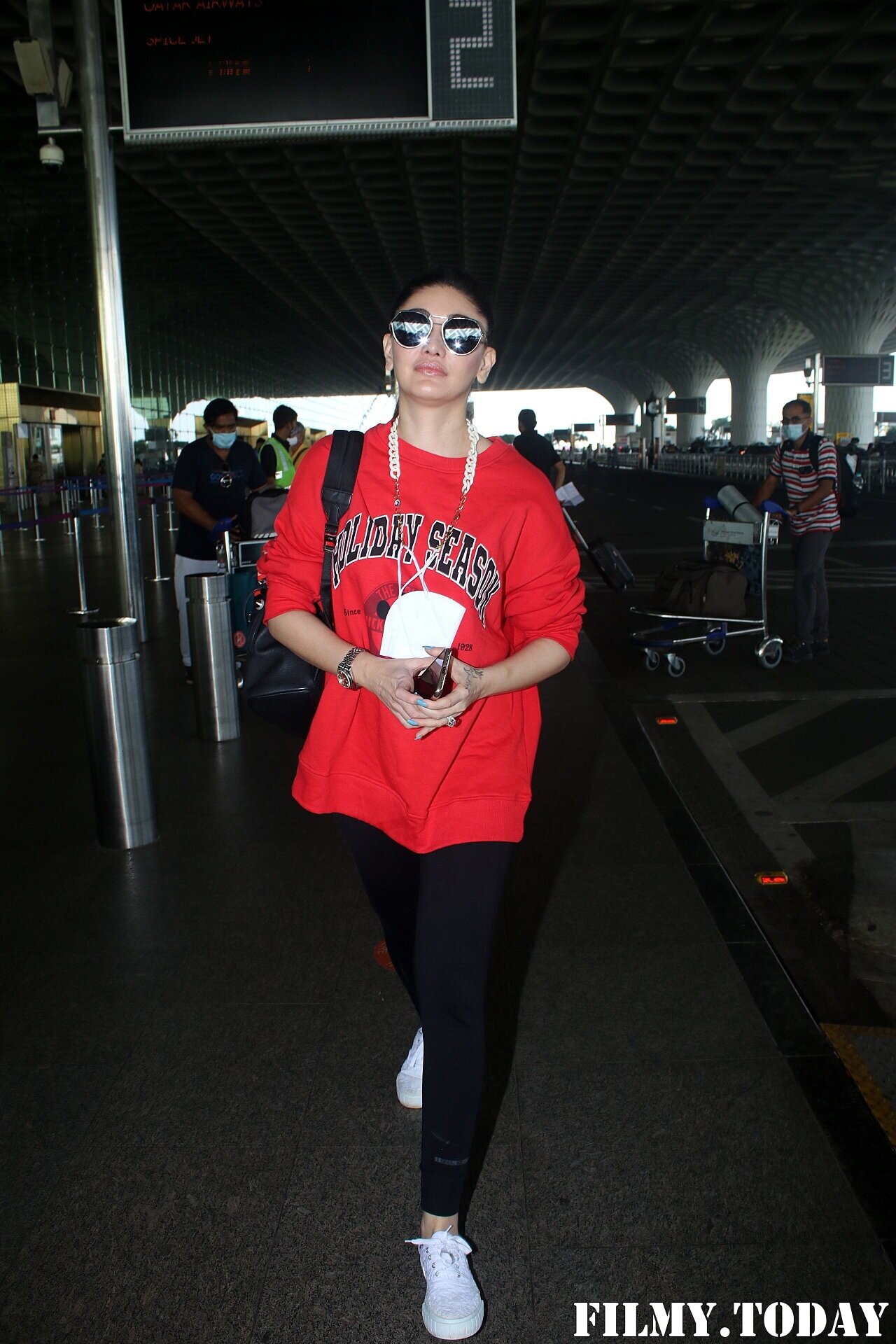 Shefali Jariwala - Photos: Celebs Spotted At Airport | Picture 1838390