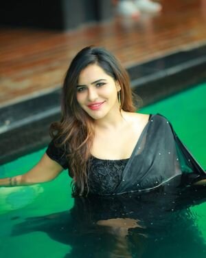 Ashu Reddy Latest Photos | Picture 1839695