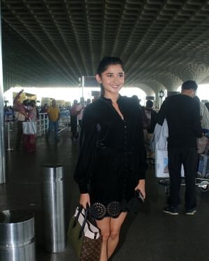 Kanika Mann - Photos: Celebs Spotted At Airport | Picture 1839777