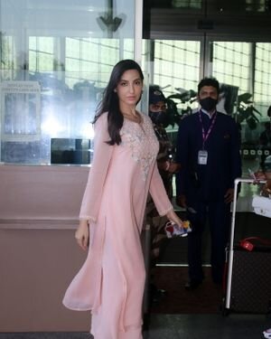 Nora Fatehi - Photos: Celebs Spotted At Airport | Picture 1842574