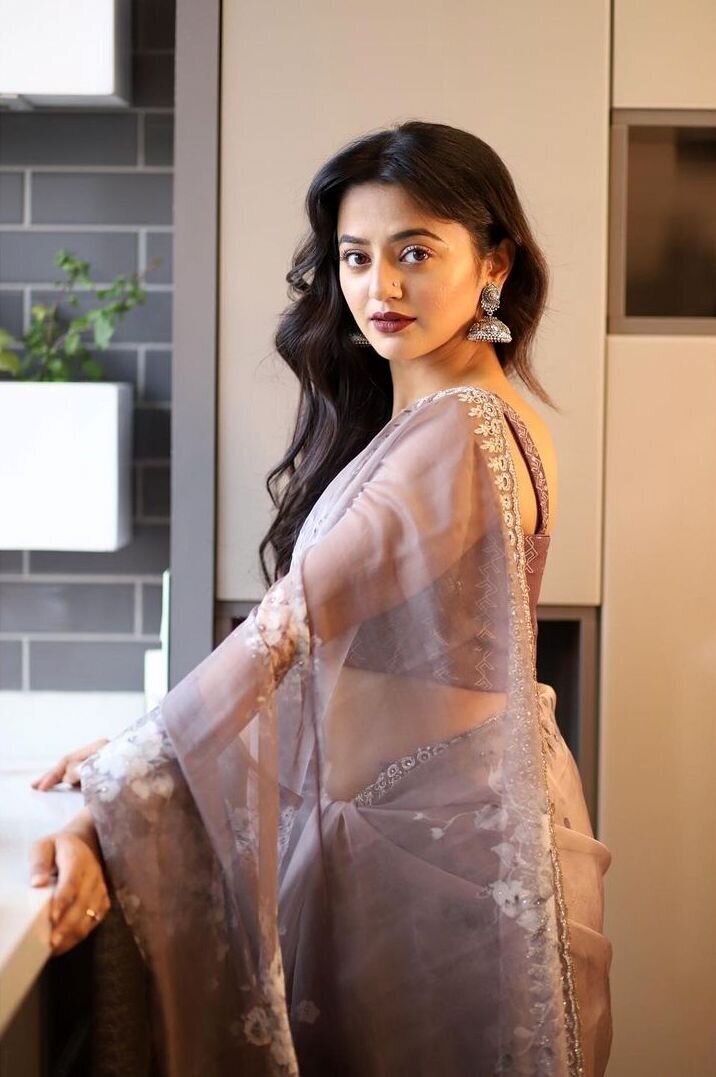 Helly Shah Latest Photos | Picture 1845384