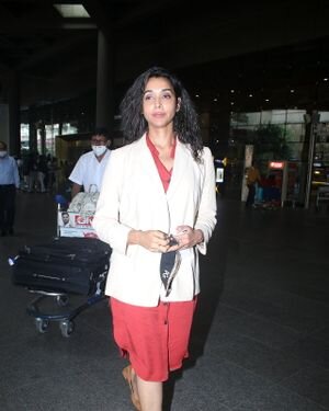 Anupriya Goenka - Photos: Celebs Spotted At Airport