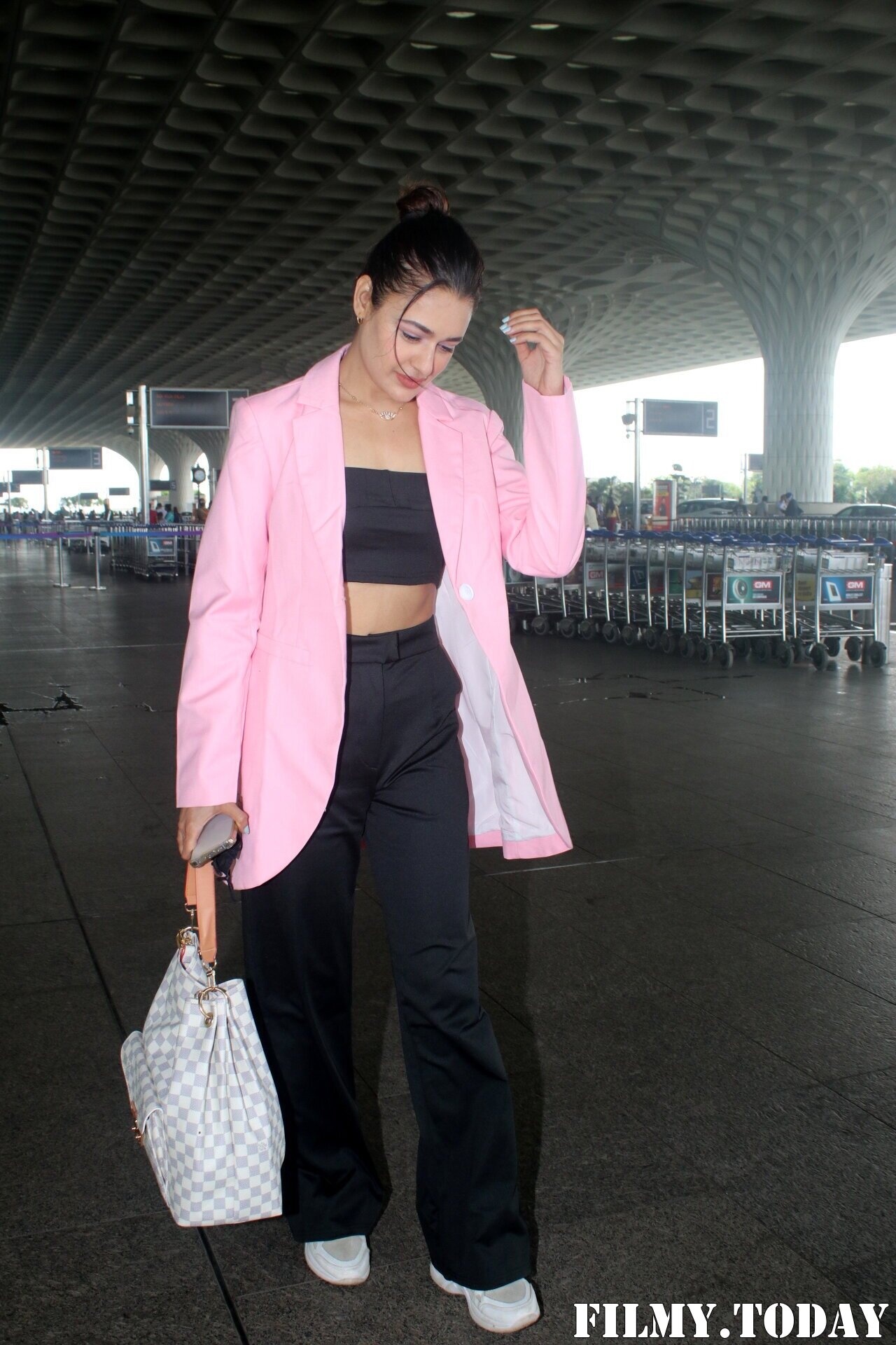 Yuvika Chaudhary - Photos: Celebs Spotted At Airport | Picture 1828248