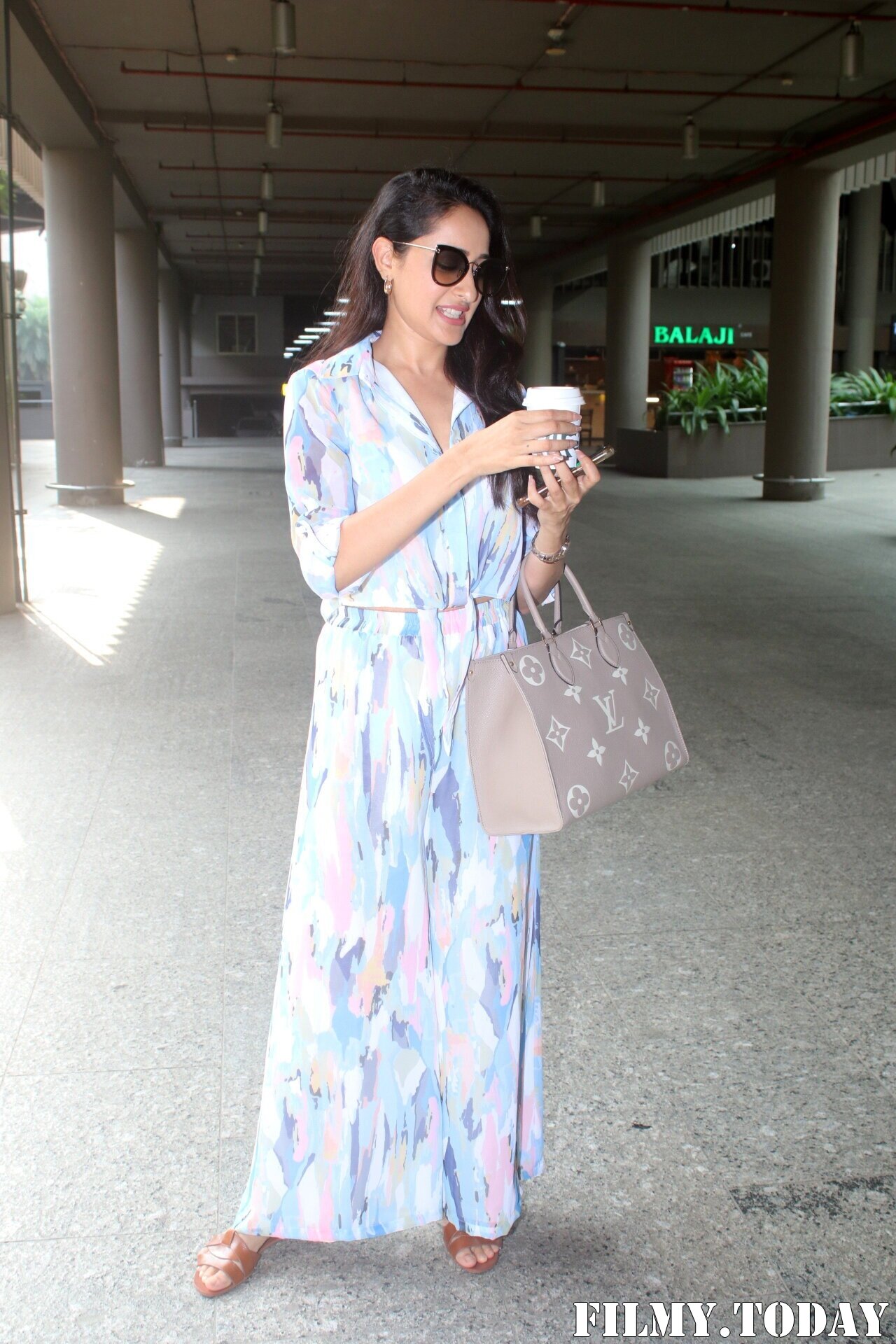 Pragya Jaiswal - Photos: Celebs Spotted At Airport | Picture 1828331