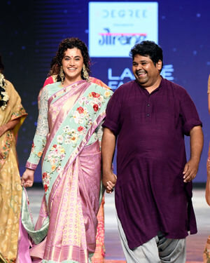 Photos: Gaurang Show At Lakme Fashion Week 2021 | Picture 1828446