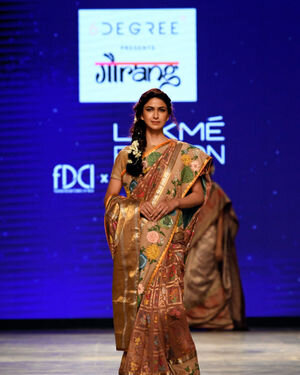 Photos: Gaurang Show At Lakme Fashion Week 2021 | Picture 1828433