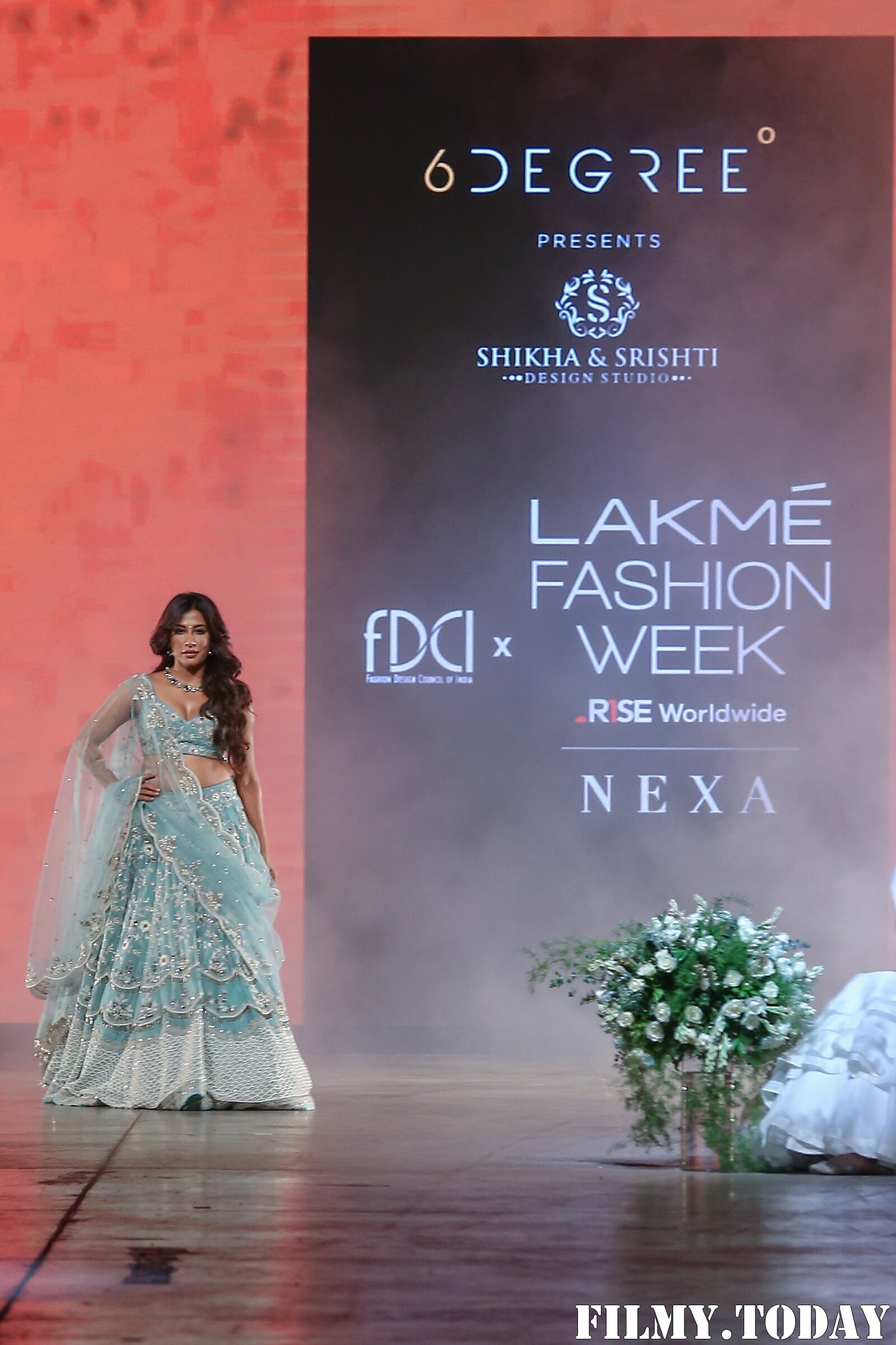 Chitrangada Singh - Photos: Shikha & Srishti Show At Lakme Fashion Week 2021 | Picture 1828471