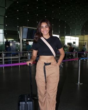Sana Makbul - Photos: Celebs Spotted At Airport | Picture 1828571