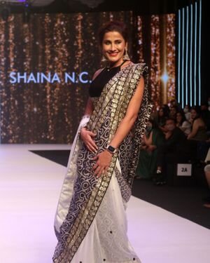 Yasmin Karachiwala - Photos:  Shaina NC Show At Bombay Times Fashion Week 2021