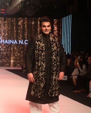 Arbaaz Khan - Photos:  Shaina NC Show At Bombay Times Fashion Week 2021 | Picture 1828643