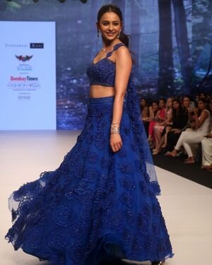Rakul Preet Singh - Photos: Sonaakshi Raaj At Bombay Times Fashion Week 2021 | Picture 1828653