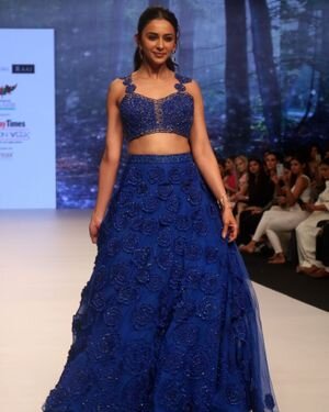 Rakul Preet Singh - Photos: Sonaakshi Raaj At Bombay Times Fashion Week 2021 | Picture 1828651