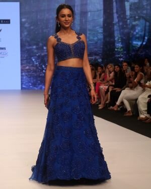 Rakul Preet Singh - Photos: Sonaakshi Raaj At Bombay Times Fashion Week 2021 | Picture 1828649