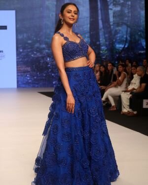 Rakul Preet Singh - Photos: Sonaakshi Raaj At Bombay Times Fashion Week 2021 | Picture 1828657