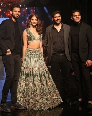 Photos: Celebs Walks The Ramp At Bombay Times Fashion Week 2021 | Picture 1828729