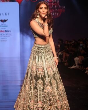 Pooja Hegde - Photos: Celebs Walks The Ramp At Bombay Times Fashion Week 2021 | Picture 1828724
