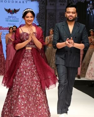 Photos: Celebs Walks The Ramp At Bombay Times Fashion Week 2021 | Picture 1828755