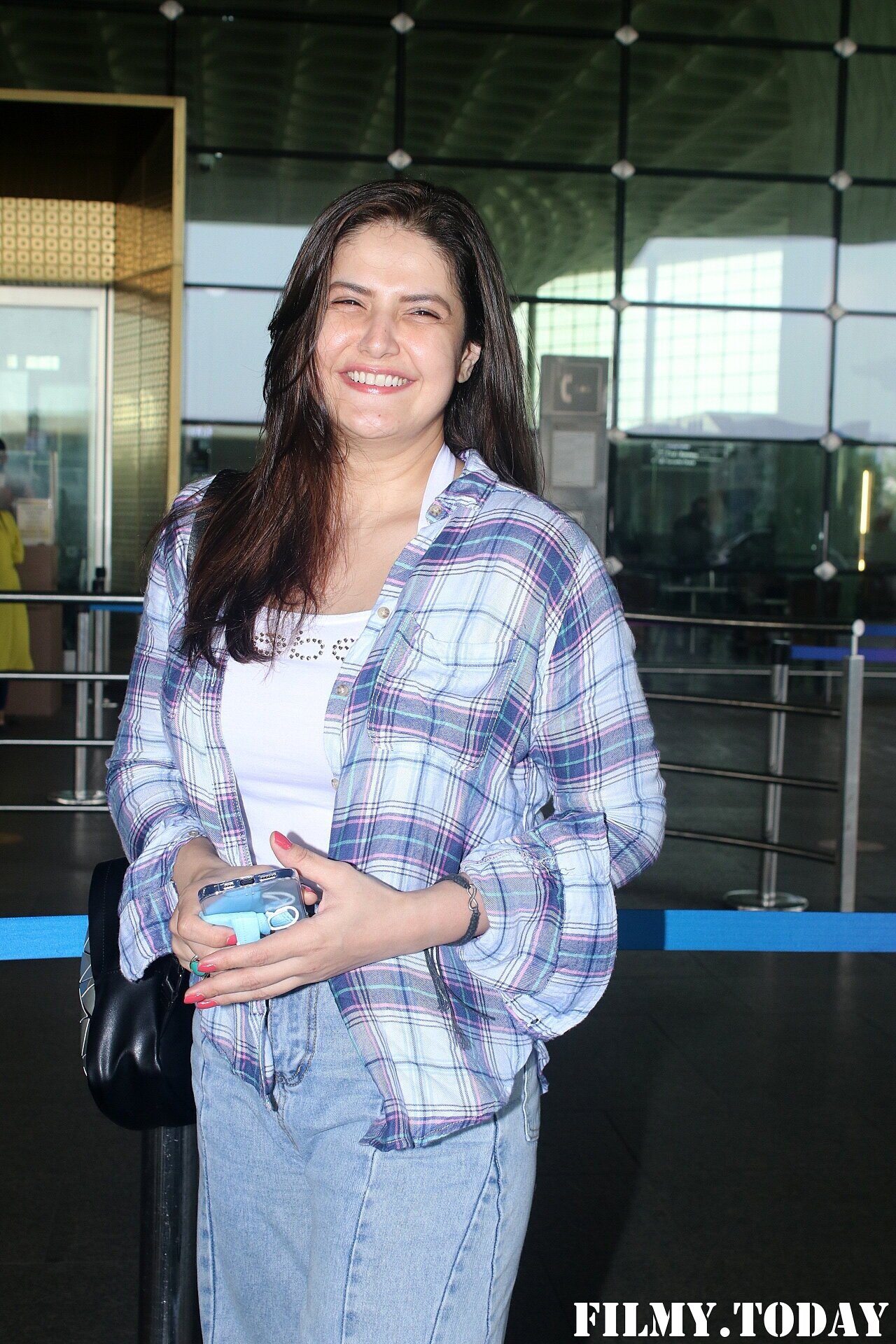 Zareen Khan - Photos: Celebs Spotted At Airport | Picture 1828826