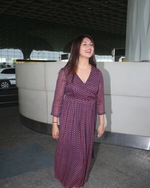 Divyanka Tripathi - Photos: Celebs Spotted At Airport | Picture 1828854