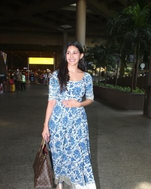 Amyra Dastur - Photos: Celebs Spotted At Airport | Picture 1828844