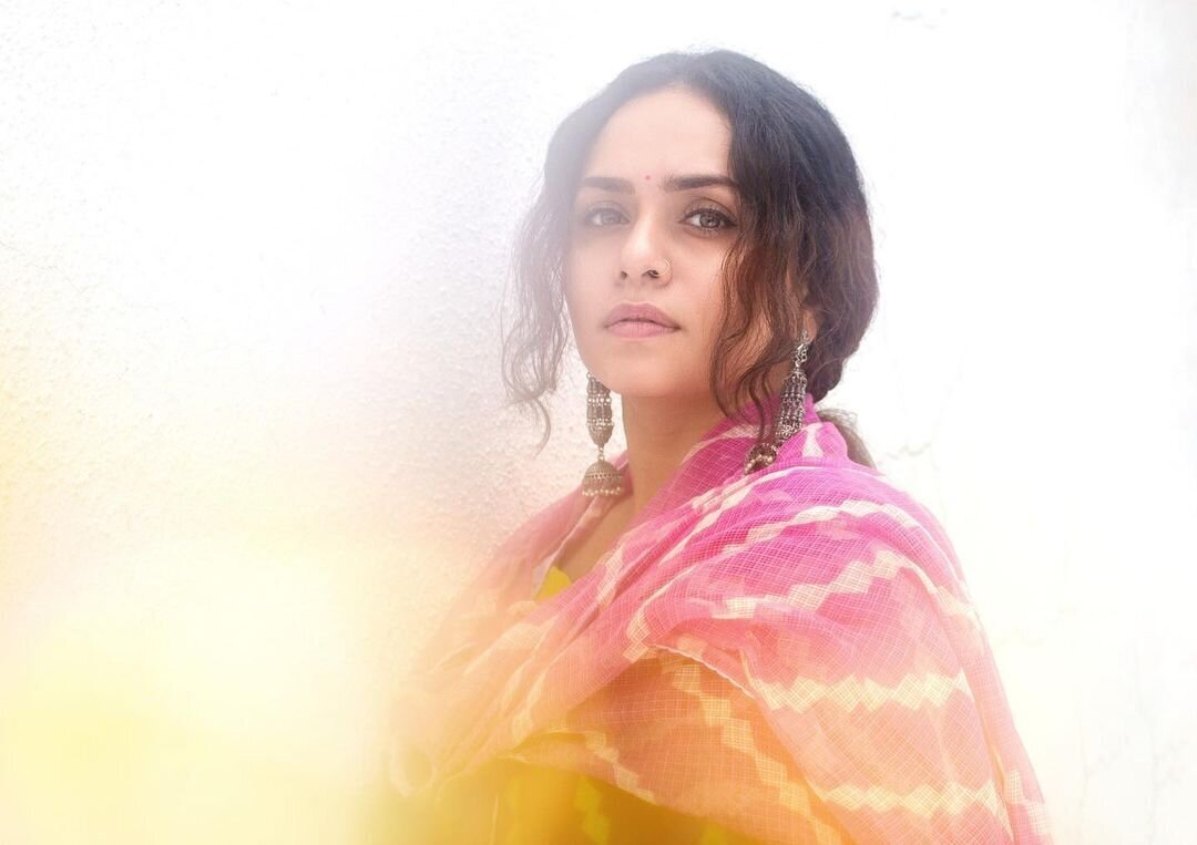 Amruta Khanvilkar Latest Photos | Picture 1830475