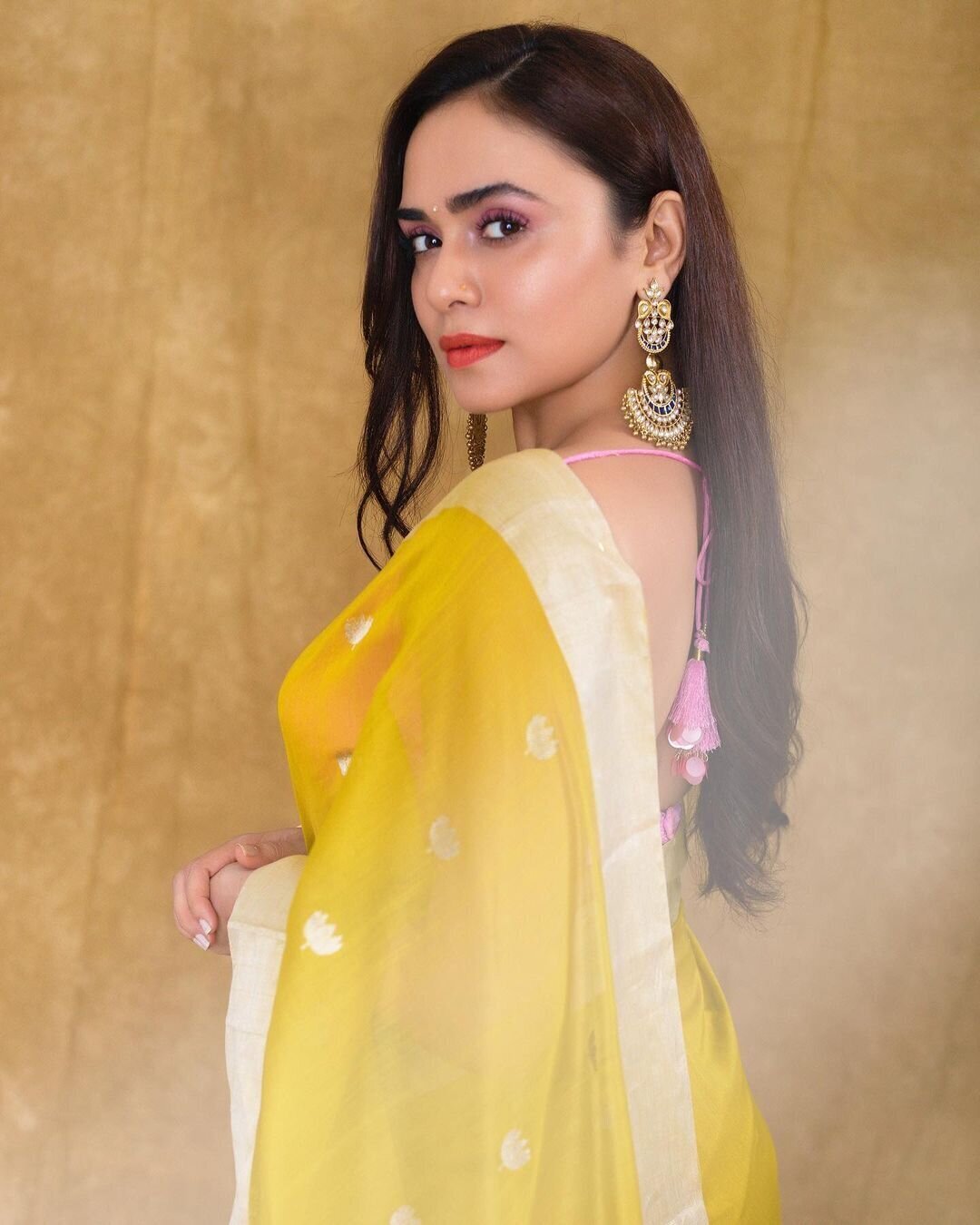 Amruta Khanvilkar Latest Photos | Picture 1830668