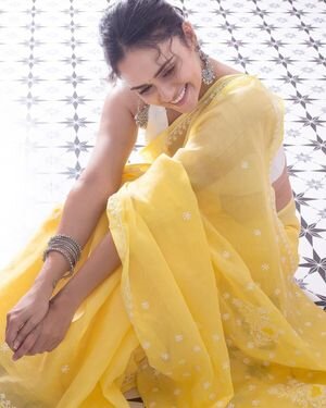 Amruta Khanvilkar Latest Photos | Picture 1830495