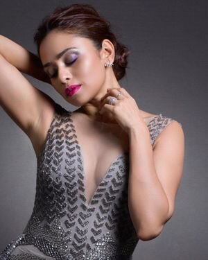 Amruta Khanvilkar Latest Photos | Picture 1830395