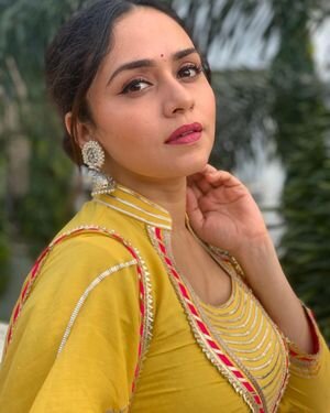 Amruta Khanvilkar Latest Photos | Picture 1830493