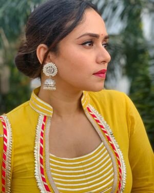 Amruta Khanvilkar Latest Photos | Picture 1830491