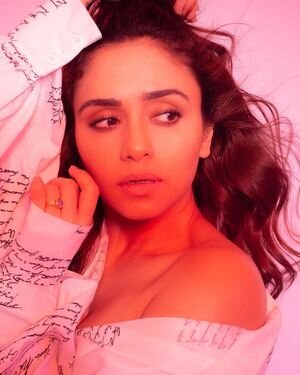 Amruta Khanvilkar Latest Photos | Picture 1830428