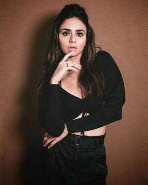 Amruta Khanvilkar Latest Photos | Picture 1830362