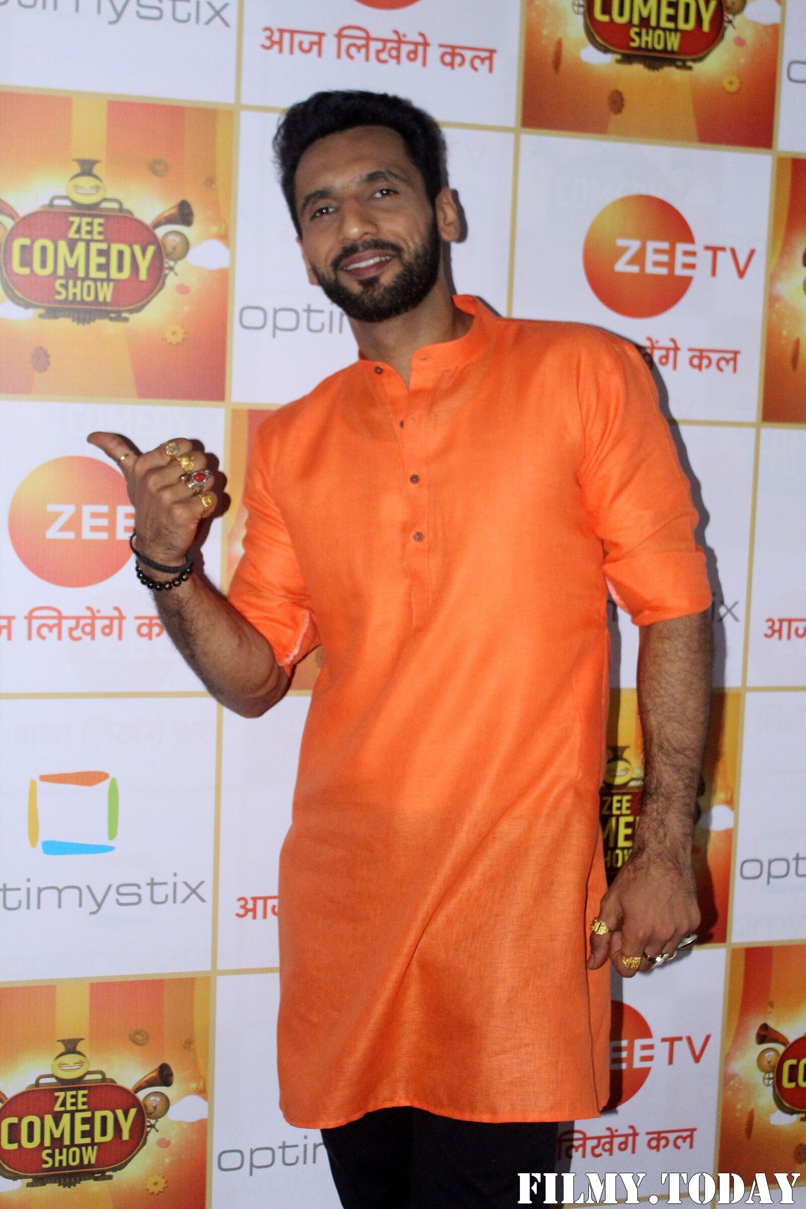 Photos: Zee Comedy Show's Set For A Photo-op With Special Guests | Picture 1826044