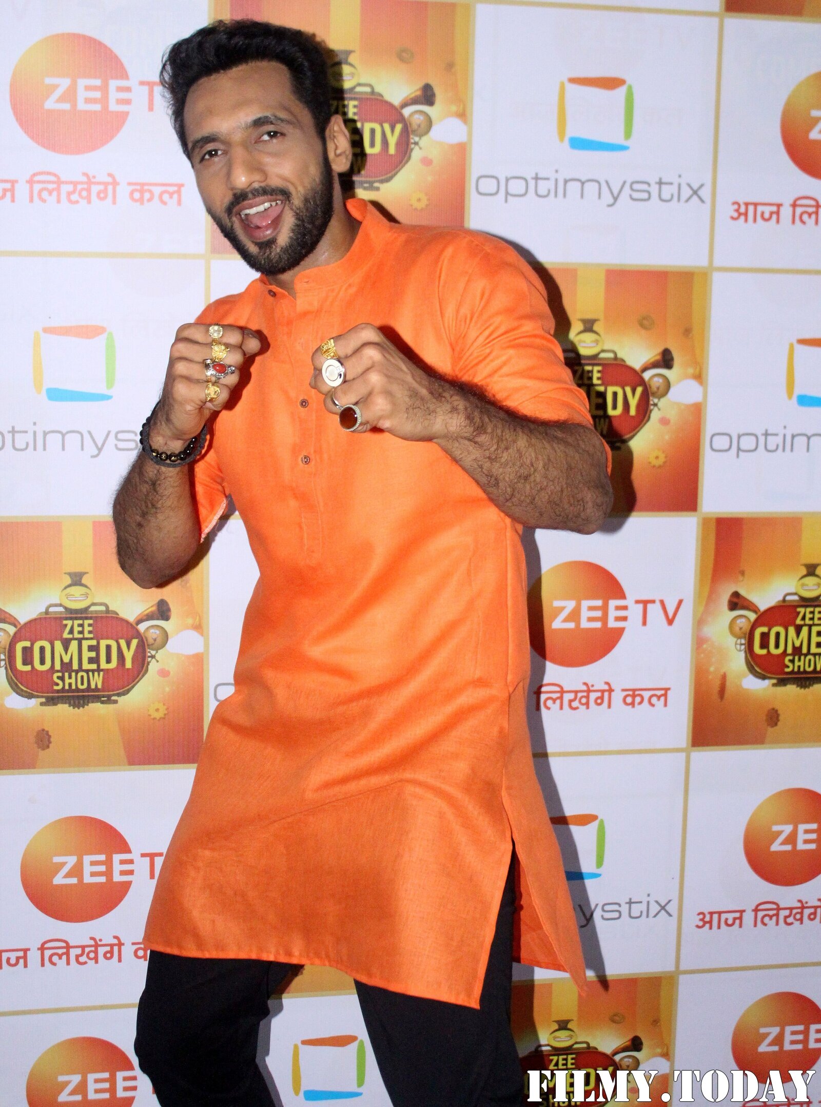 Photos: Zee Comedy Show's Set For A Photo-op With Special Guests | Picture 1826047
