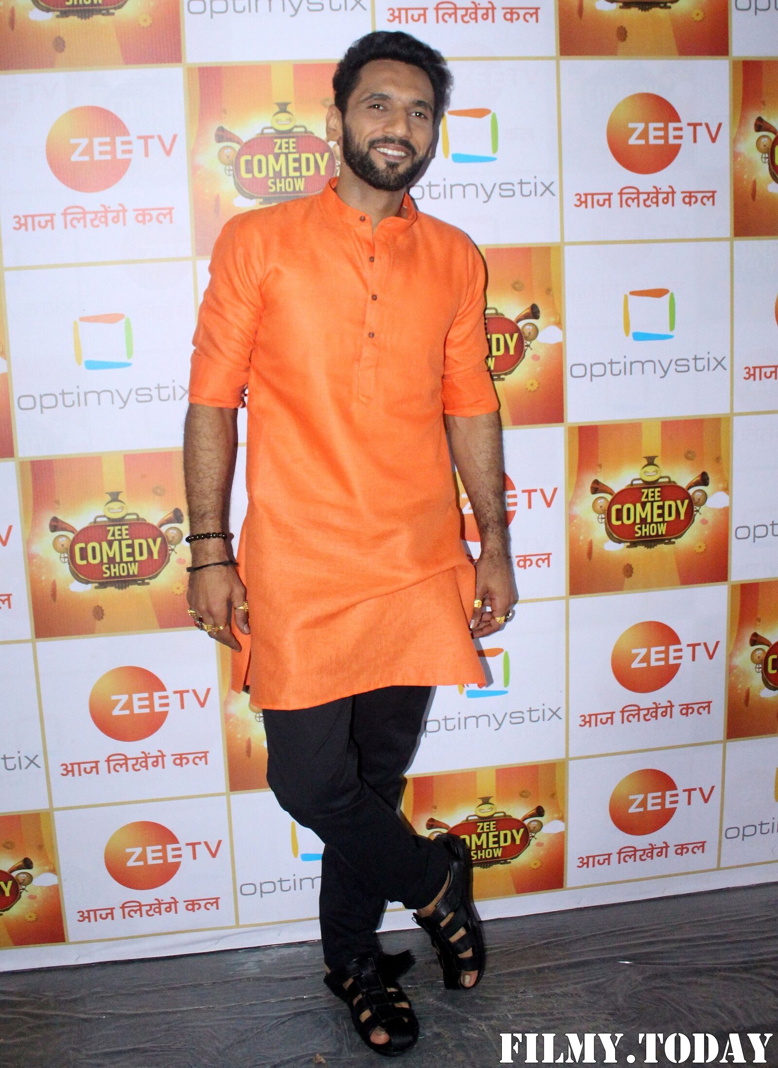 Photos: Zee Comedy Show's Set For A Photo-op With Special Guests | Picture 1826049