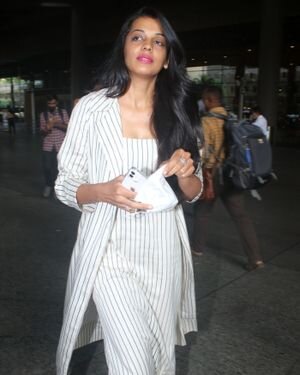 Mugdha Godse - Photos: Celebs Spotted At Airport | Picture 1827316