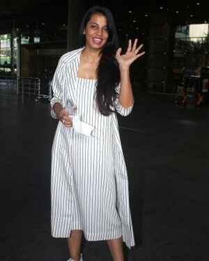 Mugdha Godse - Photos: Celebs Spotted At Airport | Picture 1827314