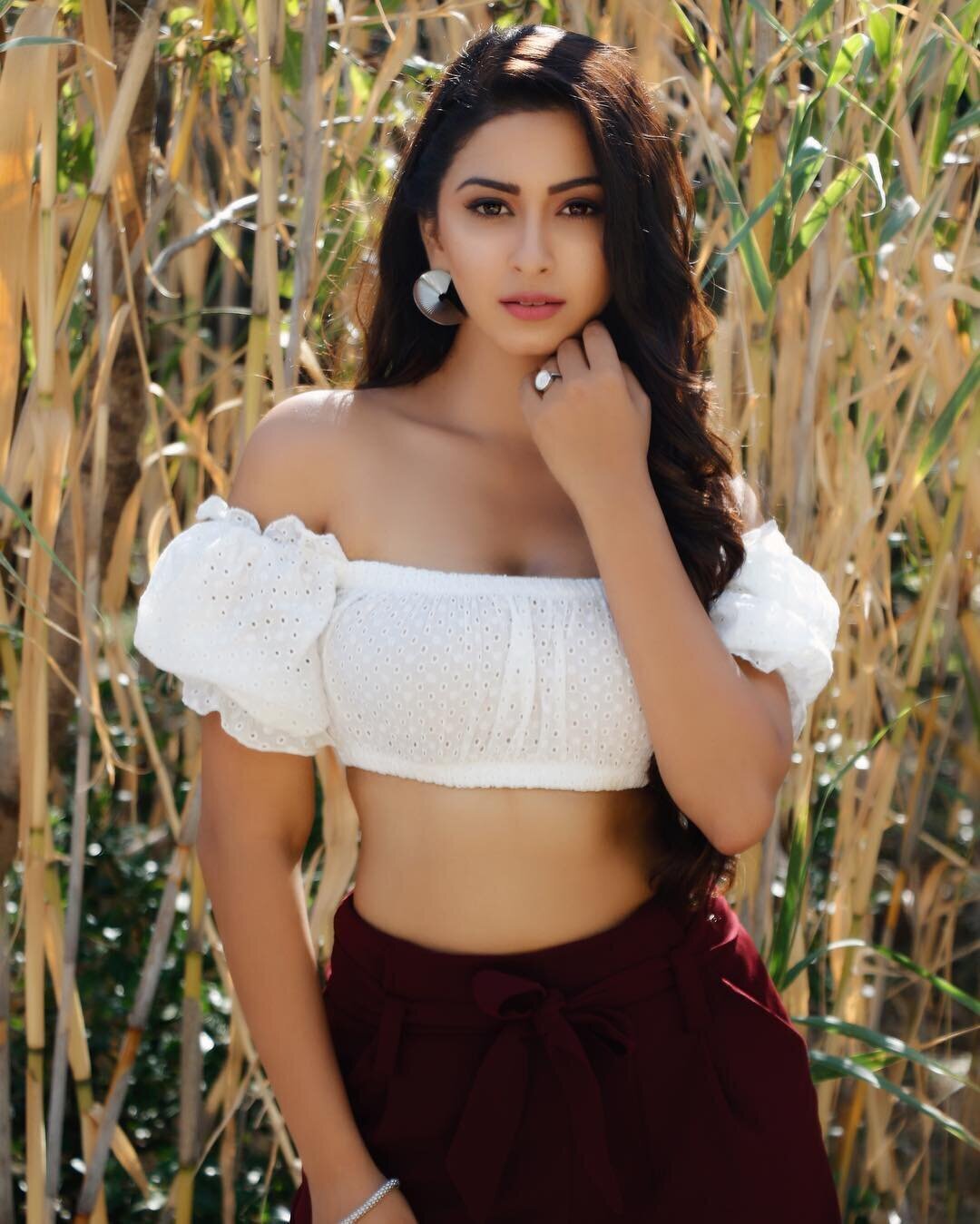 Eshanya Maheshwari Latest Photoshoot | Picture 1739797