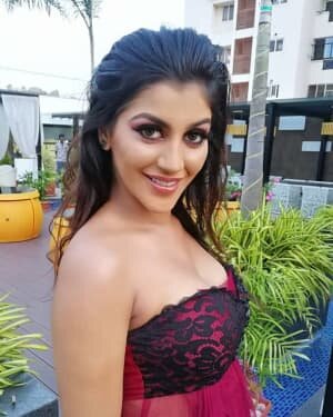 Yaashika Aanand Latest Photos | Picture 1745284