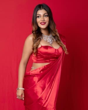 Yaashika Aanand Latest Photos | Picture 1736212