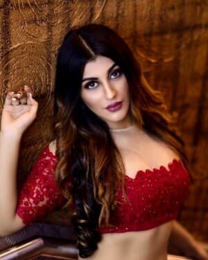 Yaashika Aanand Latest Photos | Picture 1736201