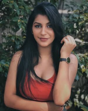 Yaashika Aanand Latest Photos | Picture 1736129