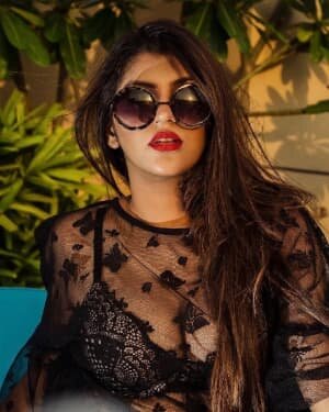 Yaashika Aanand Latest Photos | Picture 1736143