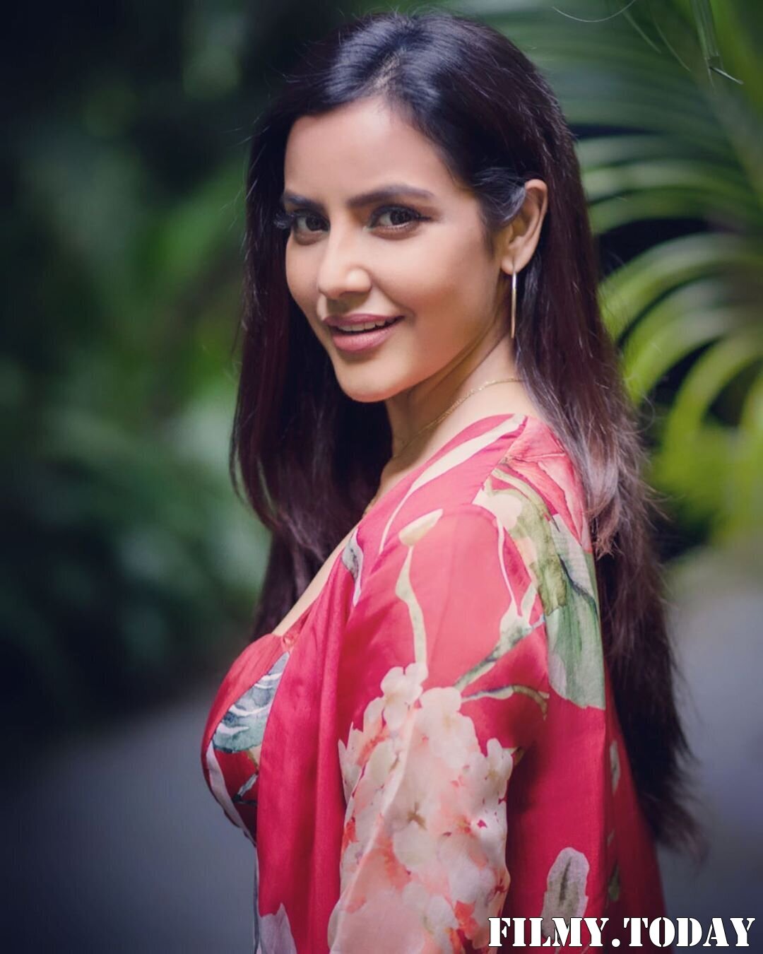 Priya Anand Latest Photos | Picture 1737378